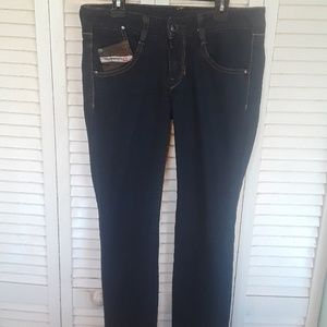 EUC DIESEL CLUSH lightly distressed Italian jeans